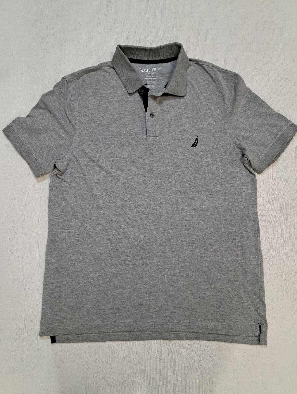 Nautica Gray Polo Shirt Men's Size Medium Golf Shirt Embroidered Logo Collared